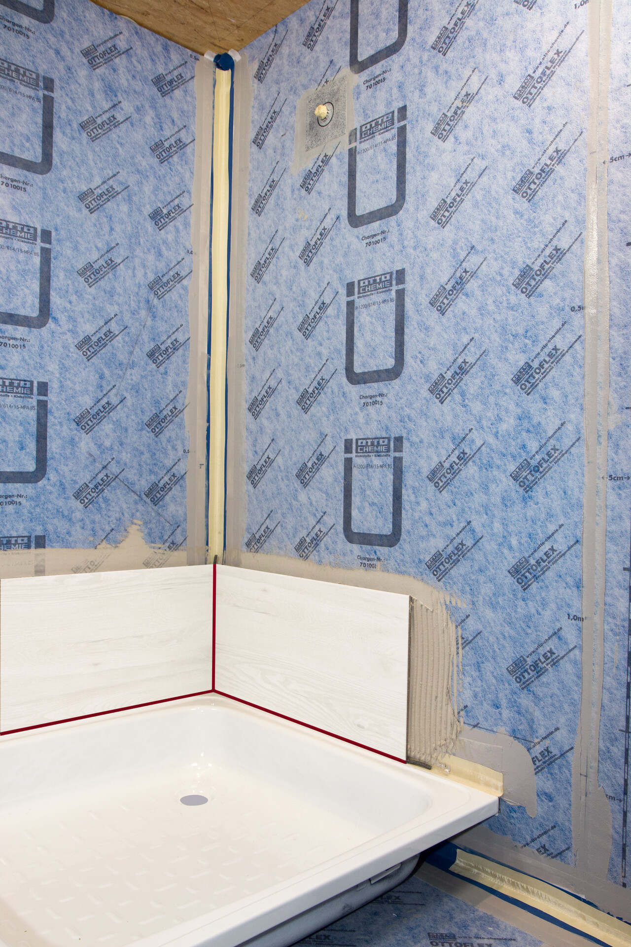 Badezimmer abdichten mit Fl&uuml;ssigfolie