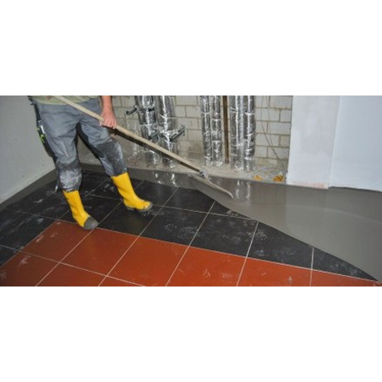 Weber.floor 4150 Bodenausgleichsmasse auf Fliesen